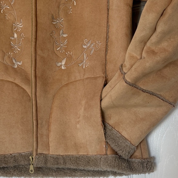 Embroidered Tan Shearling Leather Jacket - Picture 5 of 5